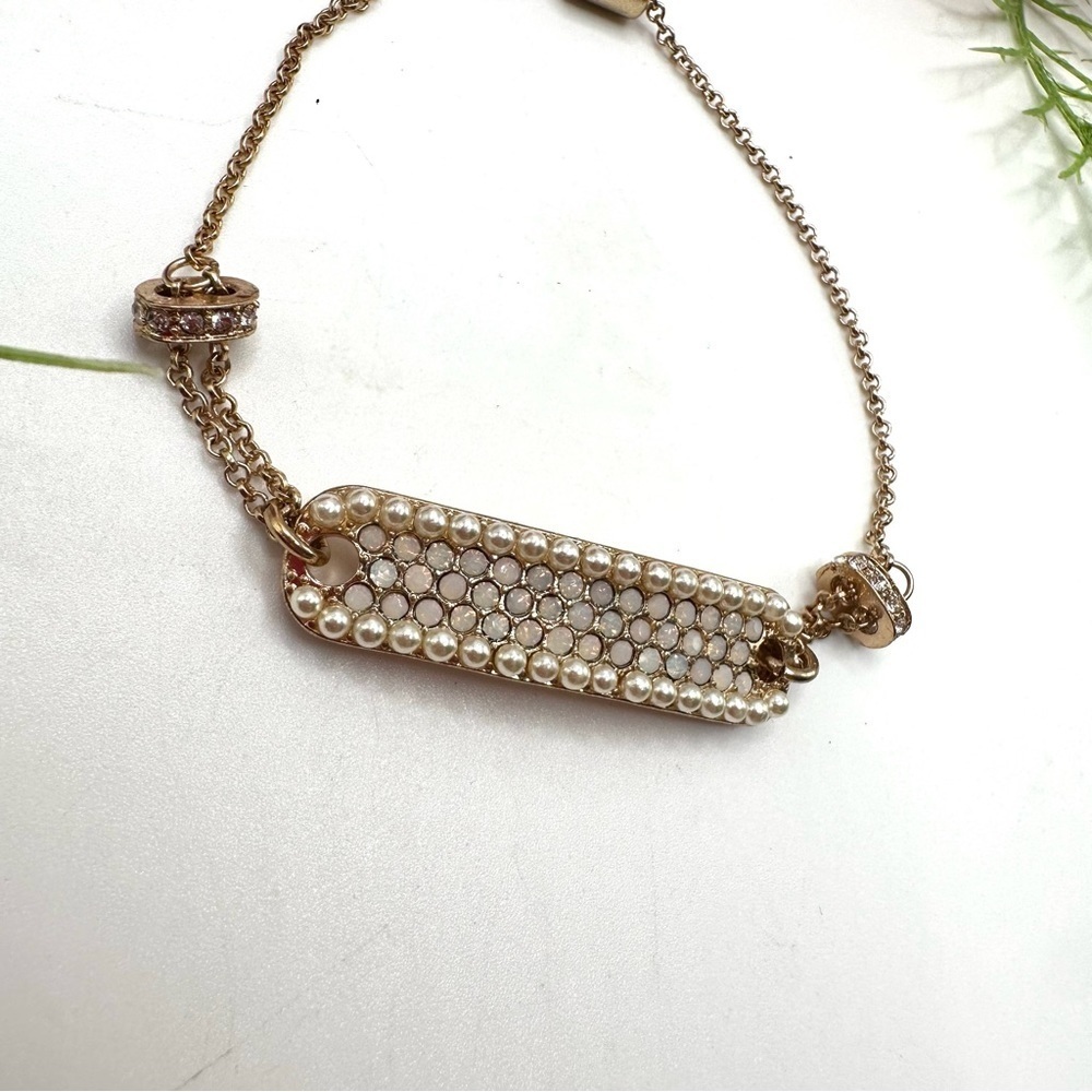 NEW⚜️Opalescent Crystal Pavé Dog Tag Bracelet - Picture 4 of 8